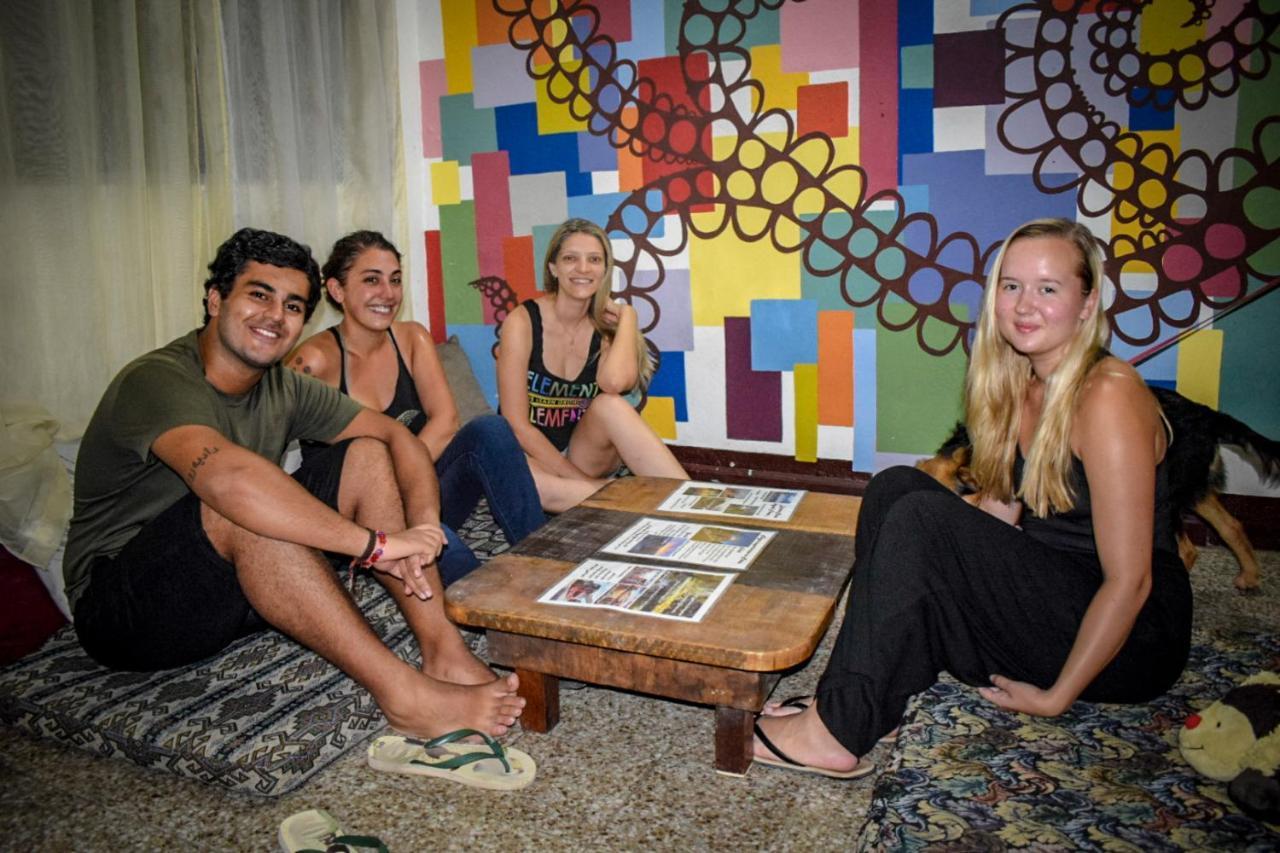 פלורס Ciao Cacao Hostel & Vegan Cafe מראה חיצוני תמונה